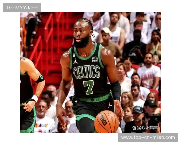 凯尔特人快速拉开进攻空间